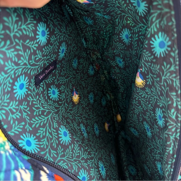 PREOWNED VERA BRADLEY ONE STRAP SHOULDER BAG BELT BAG FLORAL PATTERN PURSE - Picture 3 of 7